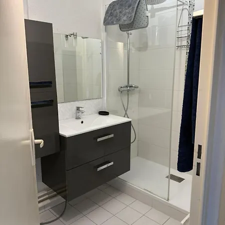 Pomme De Pin - Piscine, Tennis Et Parking Appartement Saint-Raphaël